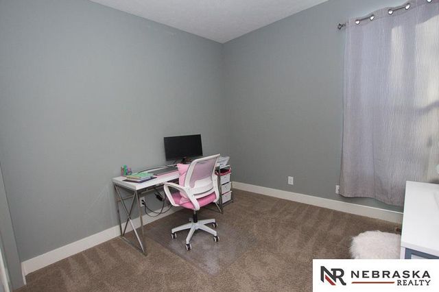 2937 W Peach Street, Lincoln, NE 68522