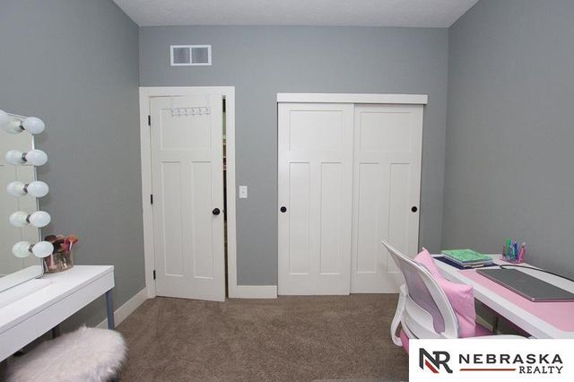 2937 W Peach Street, Lincoln, NE 68522