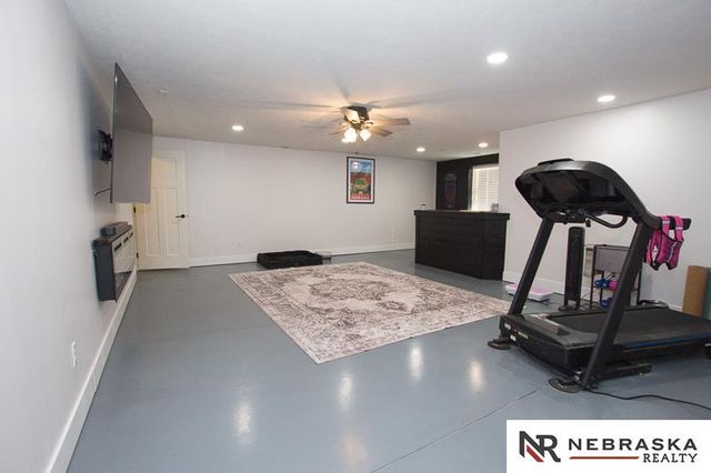 2937 W Peach Street, Lincoln, NE 68522