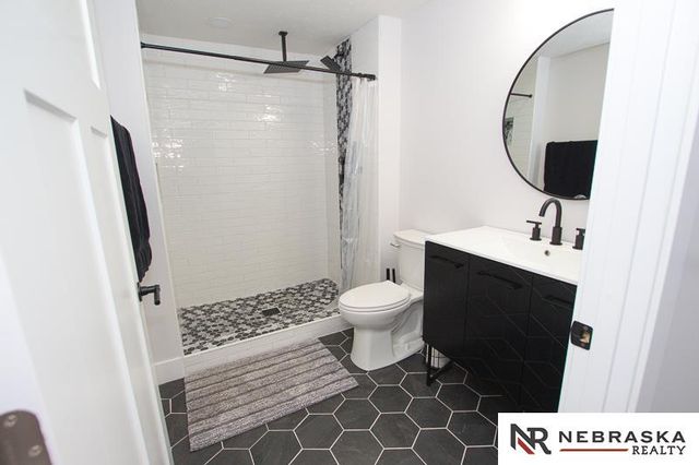 2937 W Peach Street, Lincoln, NE 68522