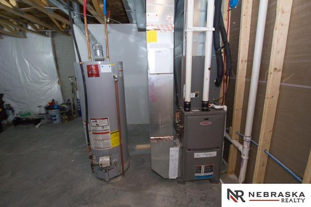 2937 W Peach Street, Lincoln, NE 68522