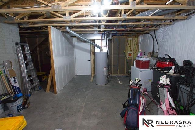 2937 W Peach Street, Lincoln, NE 68522