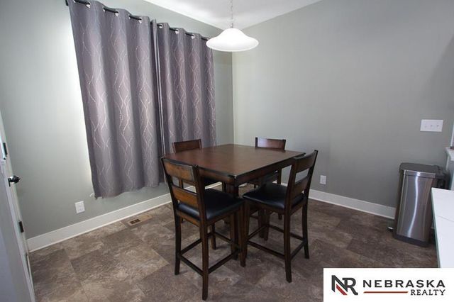 2937 W Peach Street, Lincoln, NE 68522