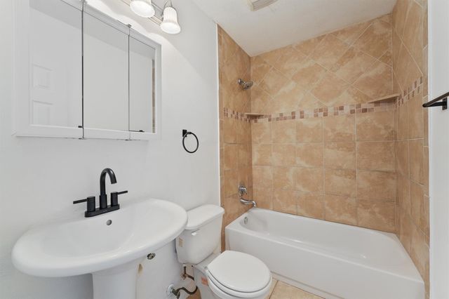 11618 Biscayne Way, Houston, TX 77076