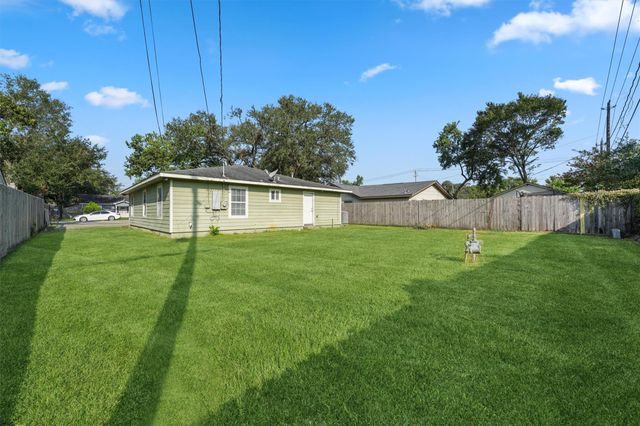 11618 Biscayne Way, Houston, TX 77076