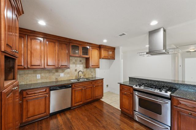 11618 Biscayne Way, Houston, TX 77076