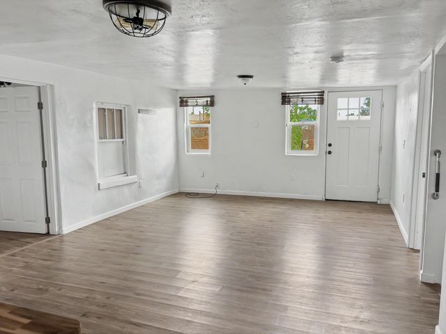 1321-A 15th Street NW, Albuquerque, NM 87104
