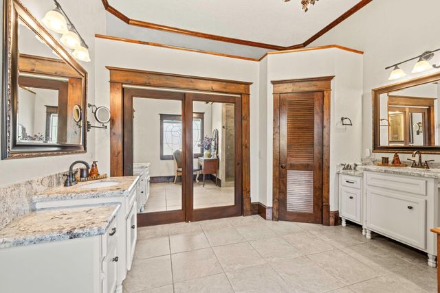 10885 Post Oak Drive, Conroe, TX 77385
