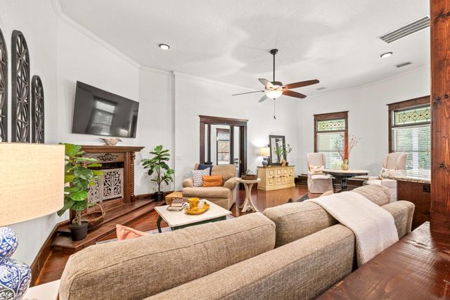 10885 Post Oak Drive, Conroe, TX 77385