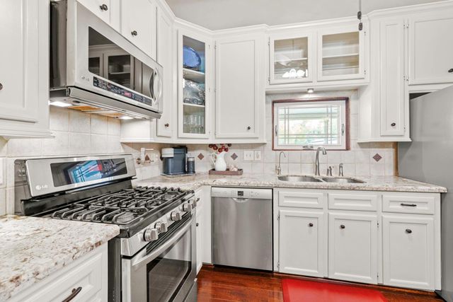 10885 Post Oak Drive, Conroe, TX 77385
