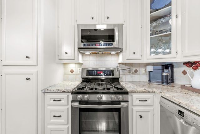 10885 Post Oak Drive, Conroe, TX 77385