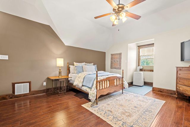 10885 Post Oak Drive, Conroe, TX 77385