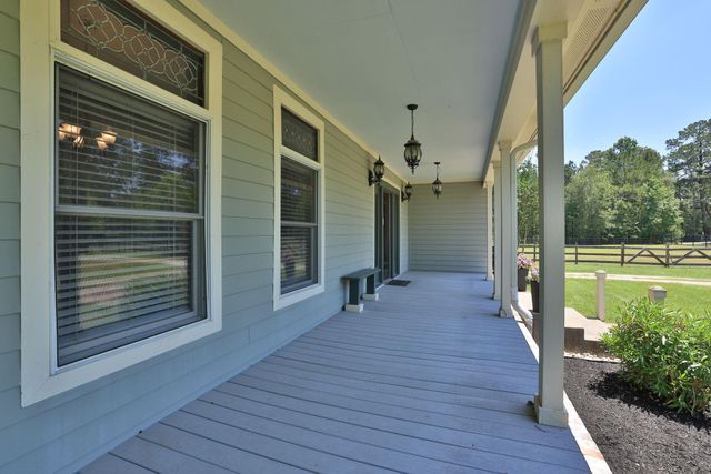 10885 Post Oak Drive, Conroe, TX 77385