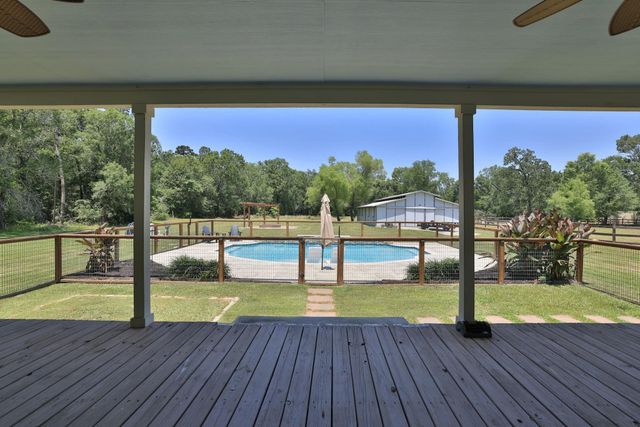 10885 Post Oak Drive, Conroe, TX 77385