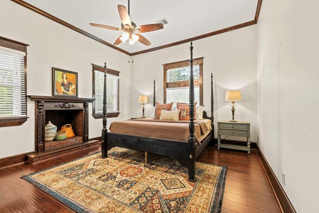 10885 Post Oak Drive, Conroe, TX 77385