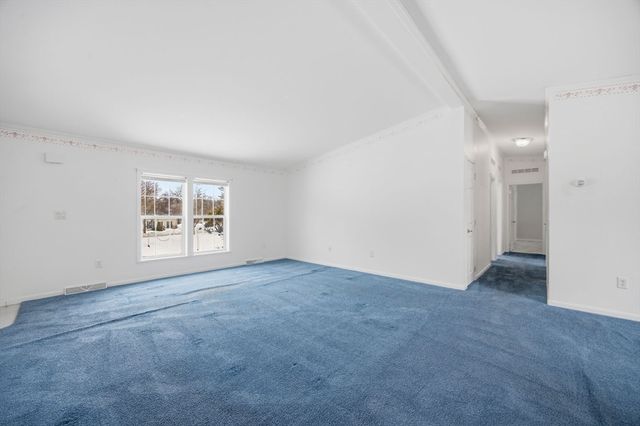 402 Blueberry Cir, Middleboro, MA 02346