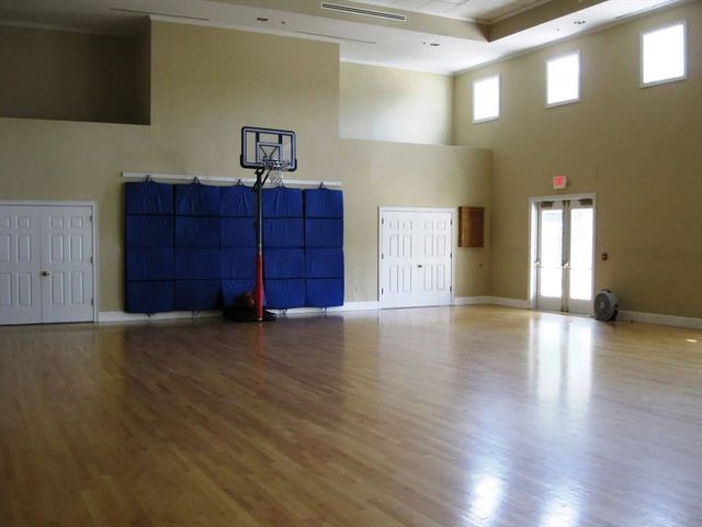 402 Blueberry Cir, Middleboro, MA 02346