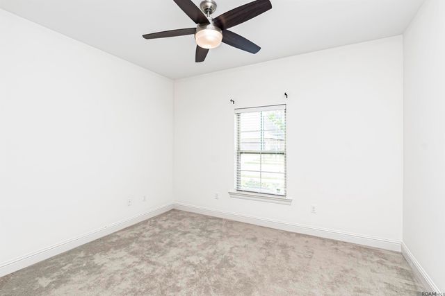9317 Falling Oak Dr, Baton Rouge, LA 70817