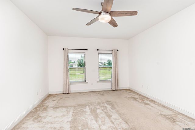 9317 Falling Oak Dr, Baton Rouge, LA 70817