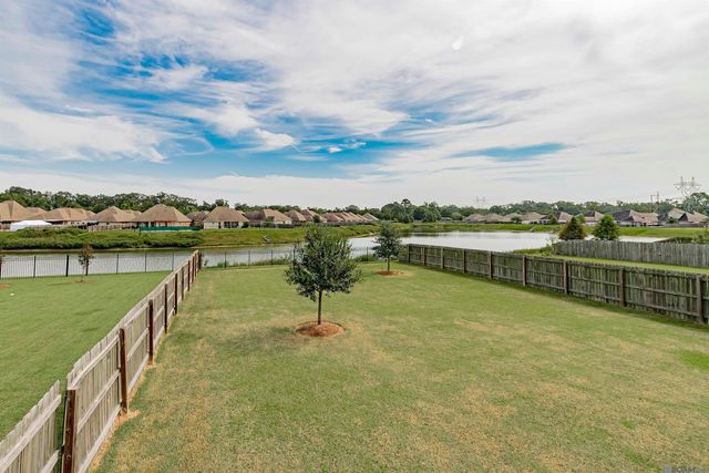 9317 Falling Oak Dr, Baton Rouge, LA 70817