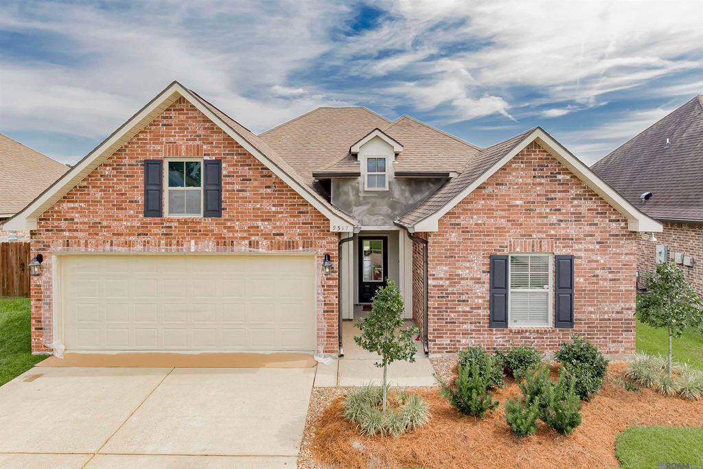 9317 Falling Oak Dr, Baton Rouge, LA 70817