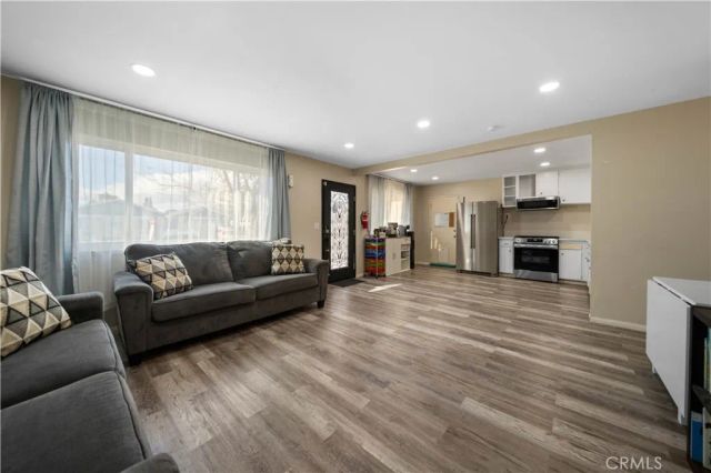 43352 Edson, Lancaster, CA 93536