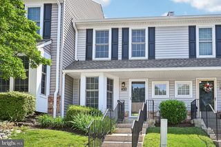 450 HARTFORD SQ #7, West Chester, PA 19380