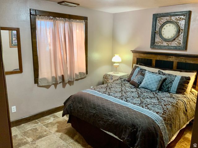 76 S SR 118, Central Valley, UT 84754