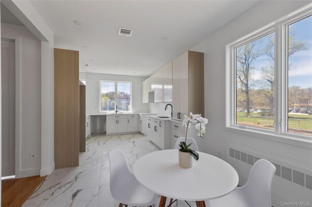 236 Old Nyack Turnpike 201, Spring Valley, NY 10977
