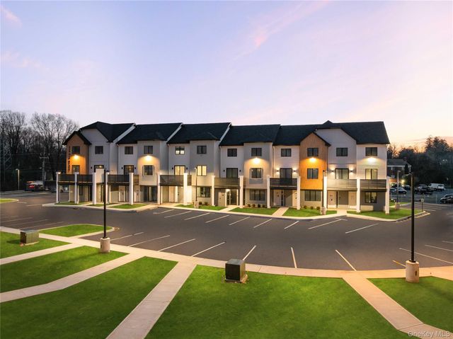 236 Old Nyack Turnpike 201, Spring Valley, NY 10977