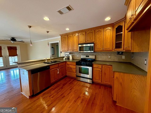 3815 Hilldale Road, Oakwood, GA 30566