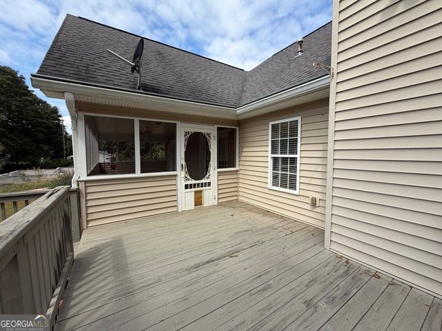 3815 Hilldale Road, Oakwood, GA 30566