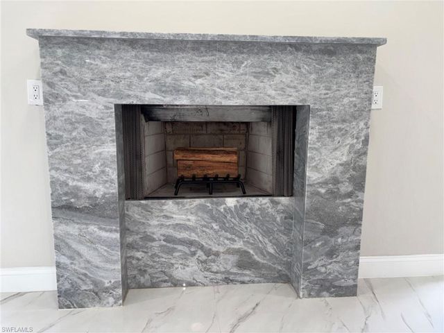 1927 SW 31st TER, Cape Coral, FL 33914