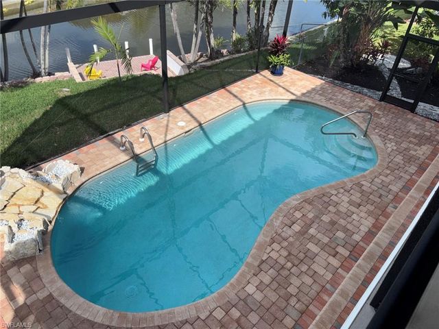 1927 SW 31st TER, Cape Coral, FL 33914