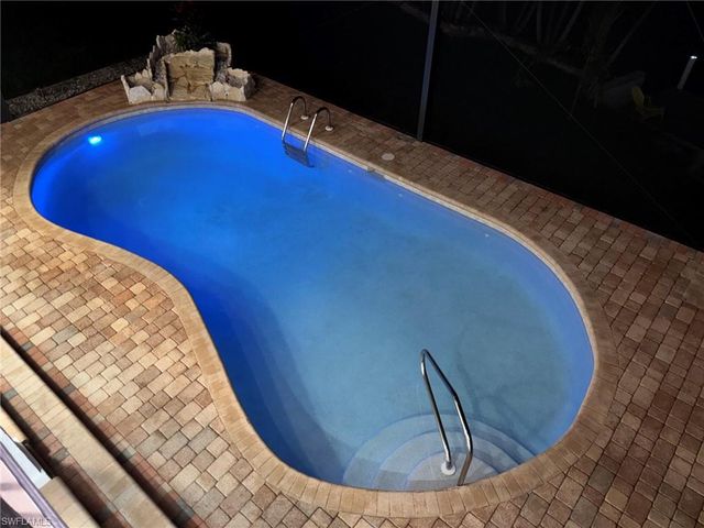 1927 SW 31st TER, Cape Coral, FL 33914