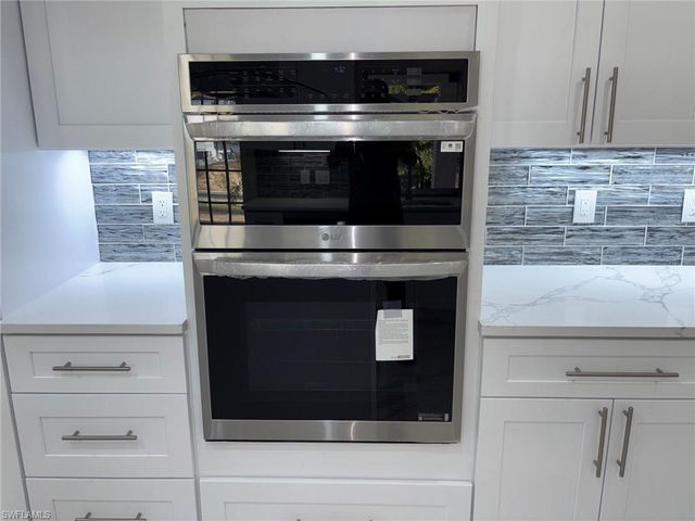 1927 SW 31st TER, Cape Coral, FL 33914