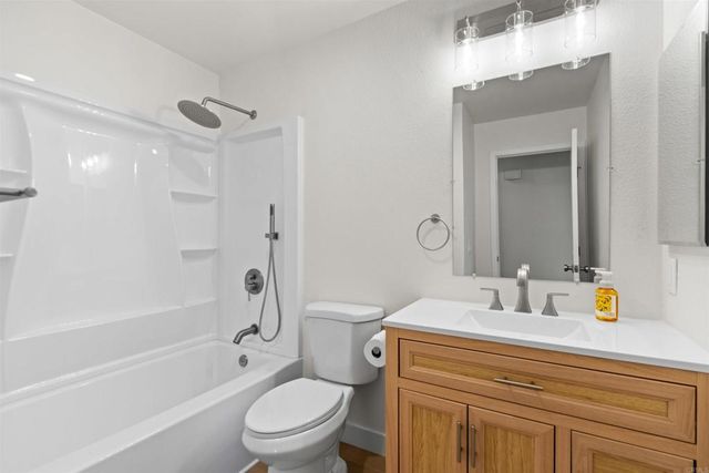 1733 Pepper Drive, El Cajon, CA 92021