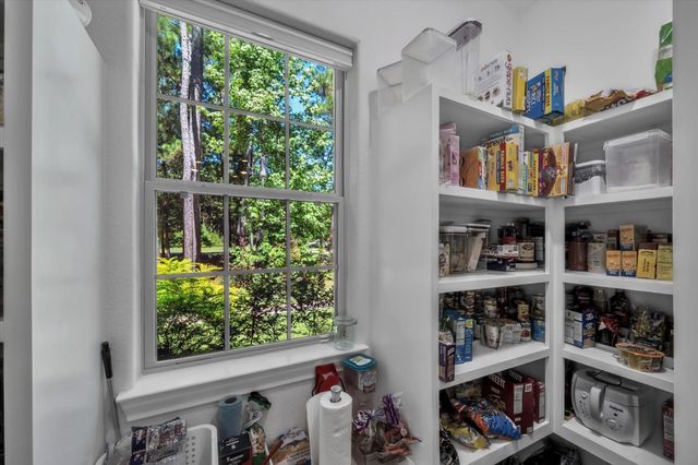 372 Grand View, Huntsville, TX 77340