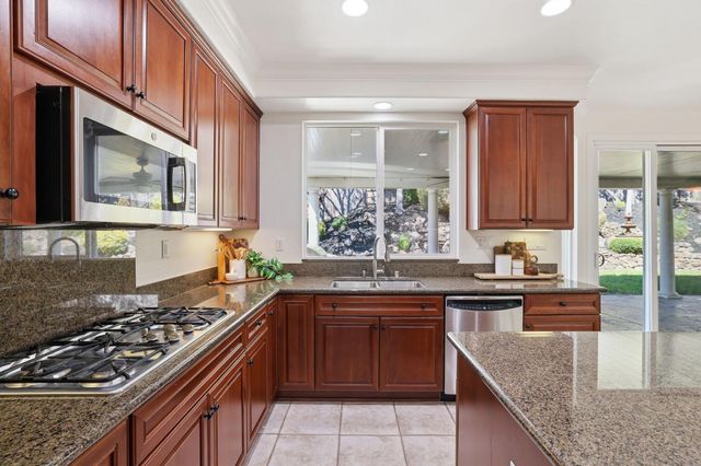 2226 TORC MOUNTAIN Ln, Lincoln, CA 95648