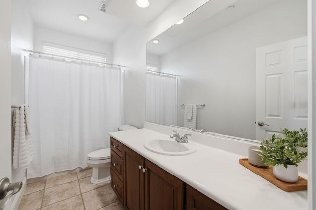 2226 TORC MOUNTAIN Ln, Lincoln, CA 95648