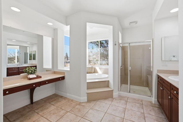 2226 TORC MOUNTAIN Ln, Lincoln, CA 95648