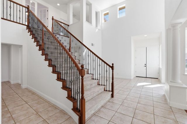 2226 TORC MOUNTAIN Ln, Lincoln, CA 95648