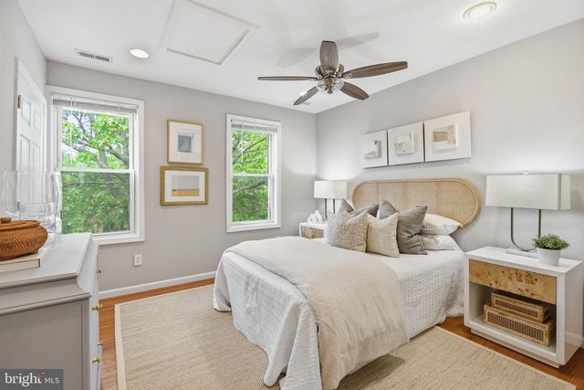 2210 BRYAN PL SE, Washington, DC 20020