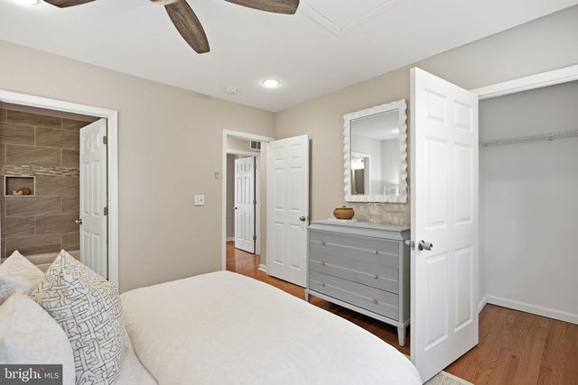 2210 BRYAN PL SE, Washington, DC 20020