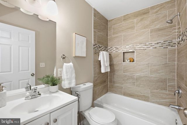 2210 BRYAN PL SE, Washington, DC 20020