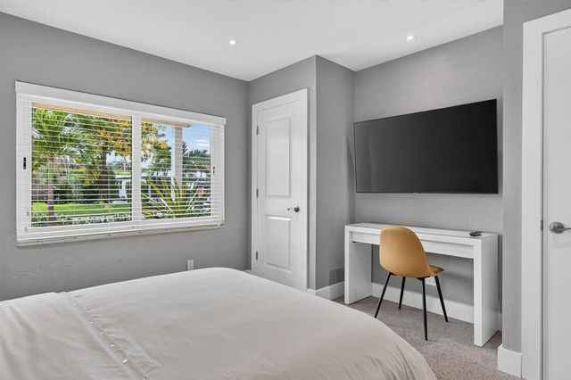 2627 NE 10th Avenue, Wilton Manors, FL 33334
