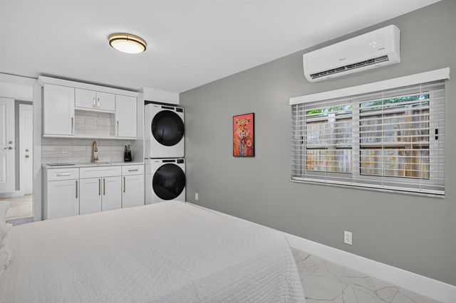 2627 NE 10th Avenue, Wilton Manors, FL 33334