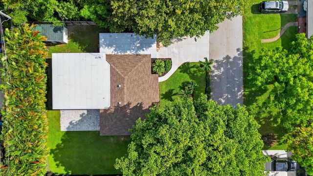 2627 NE 10th Avenue, Wilton Manors, FL 33334