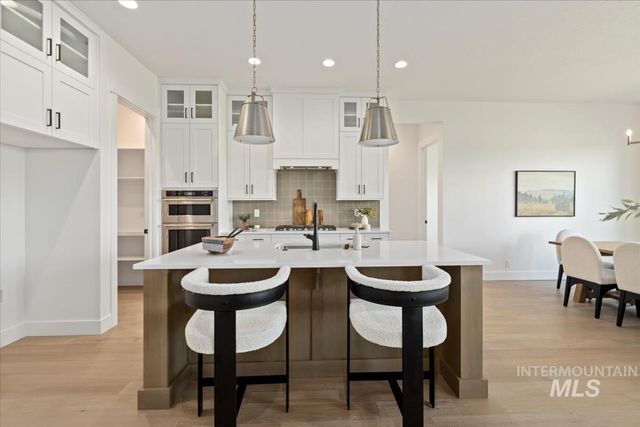 11179 S Corballis Ln, Kuna, ID 83634