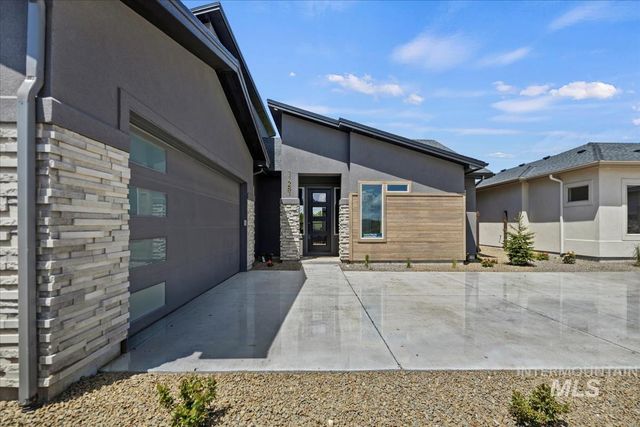 11179 S Corballis Ln, Kuna, ID 83634